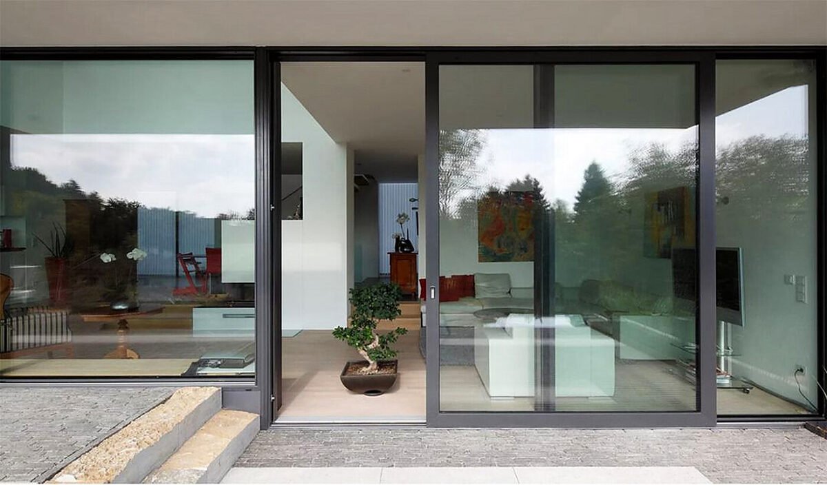 Sliding Door — Whitesoul Aluminium