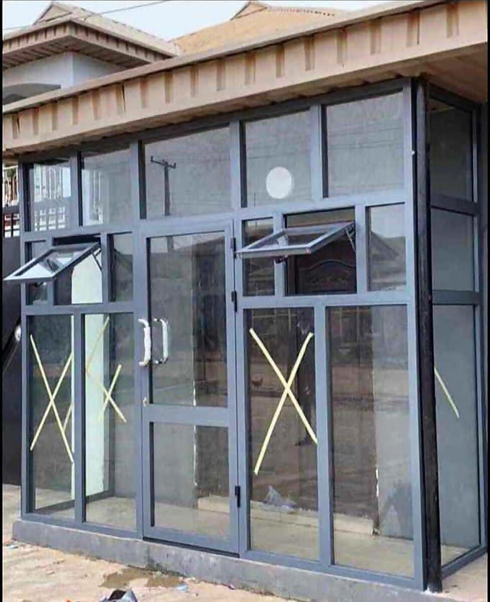 Glass conservatory — Lekki Phase 1